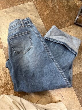 Womens Light Blue Denim crop Jeans